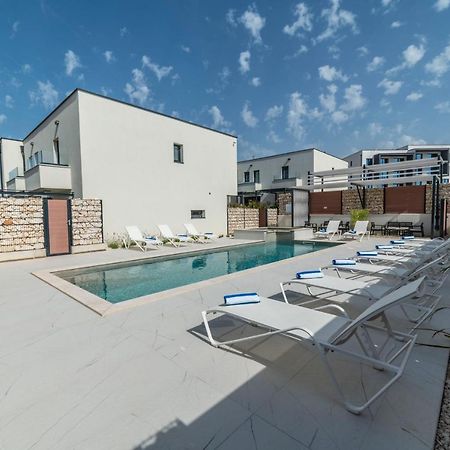 Pinna Residence - Datul Pula Exterior foto