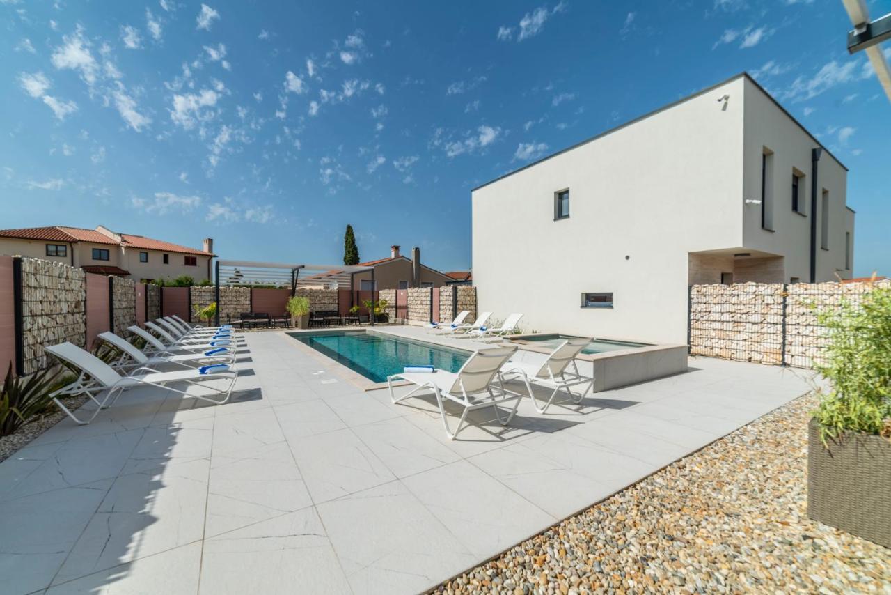 Pinna Residence - Datul Pula Exterior foto